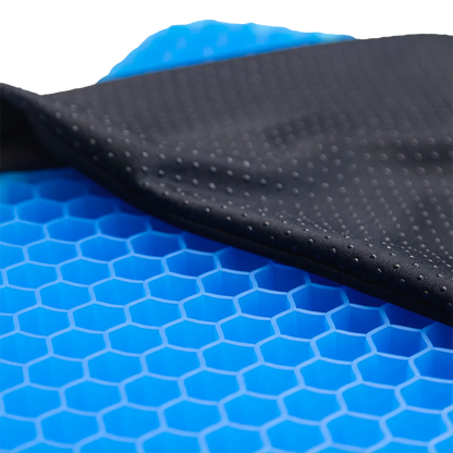 Almofada de assento ergonômica em gel de silicone com estrutura em favo de mel, projetada para absorção de impacto, distribuição de peso e alívio de pressão no cóccix, dispositivo de conforto ergonômico que proporciona dissipação de calor, suporte firme e extrema maciez.