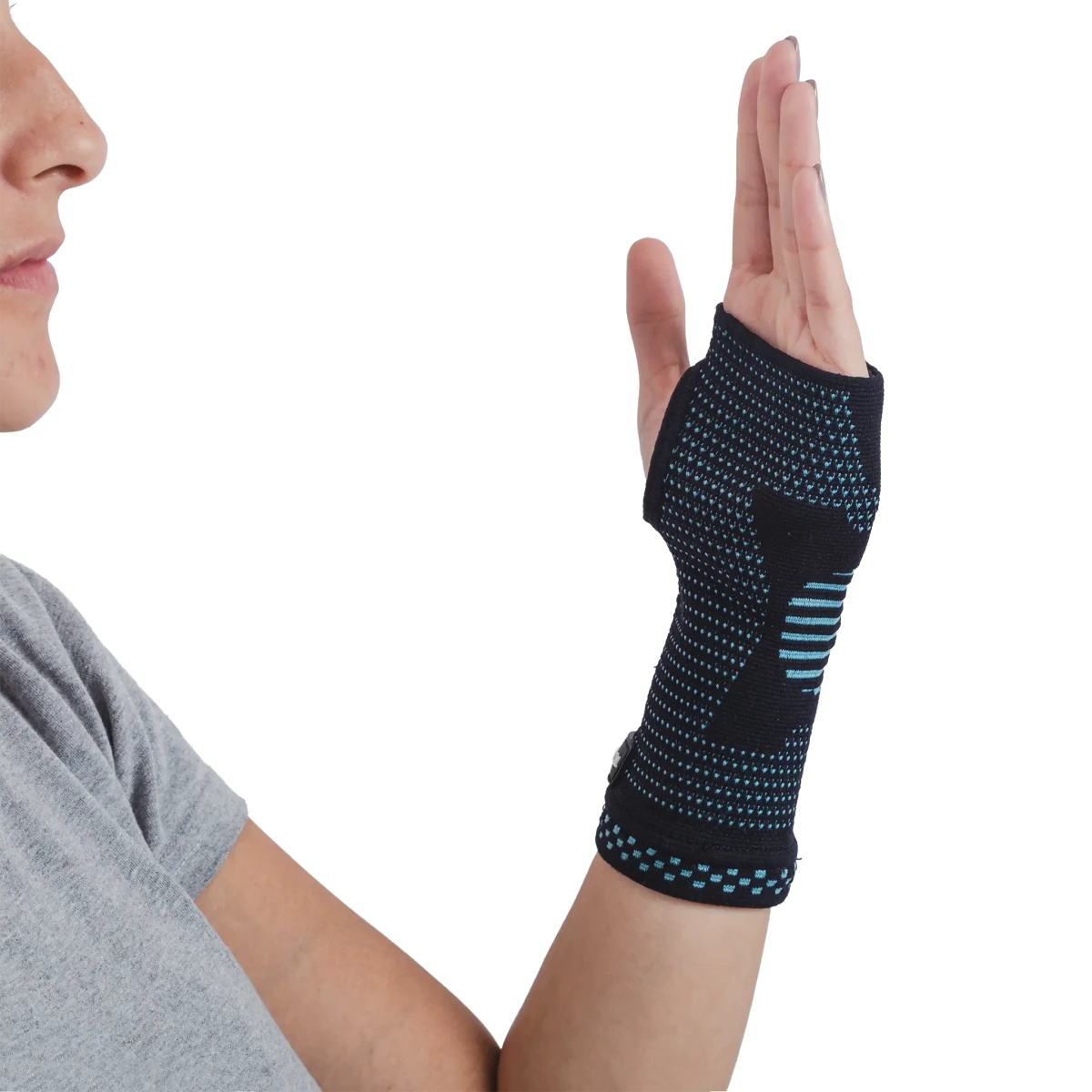 Munhequeira elástica ajustável para suporte do punho, desenvolvida com tira elástica de alta compressão para firmeza articular e retenção do calor, uma solução ortopédica indispensável para recuperação de torções, alívio de dores e suporte anatômico.