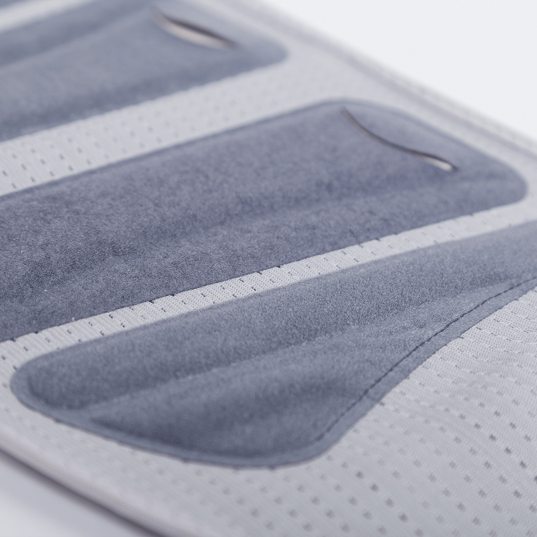 Cinta lombar ortopédica com hastes de sustentação, confeccionada em neoprene e elástico respirável para estabilização da região lombar e alívio de dores, ideal para garantir sustentação postural, alívio de tensões e estabilização segura no dia a dia.